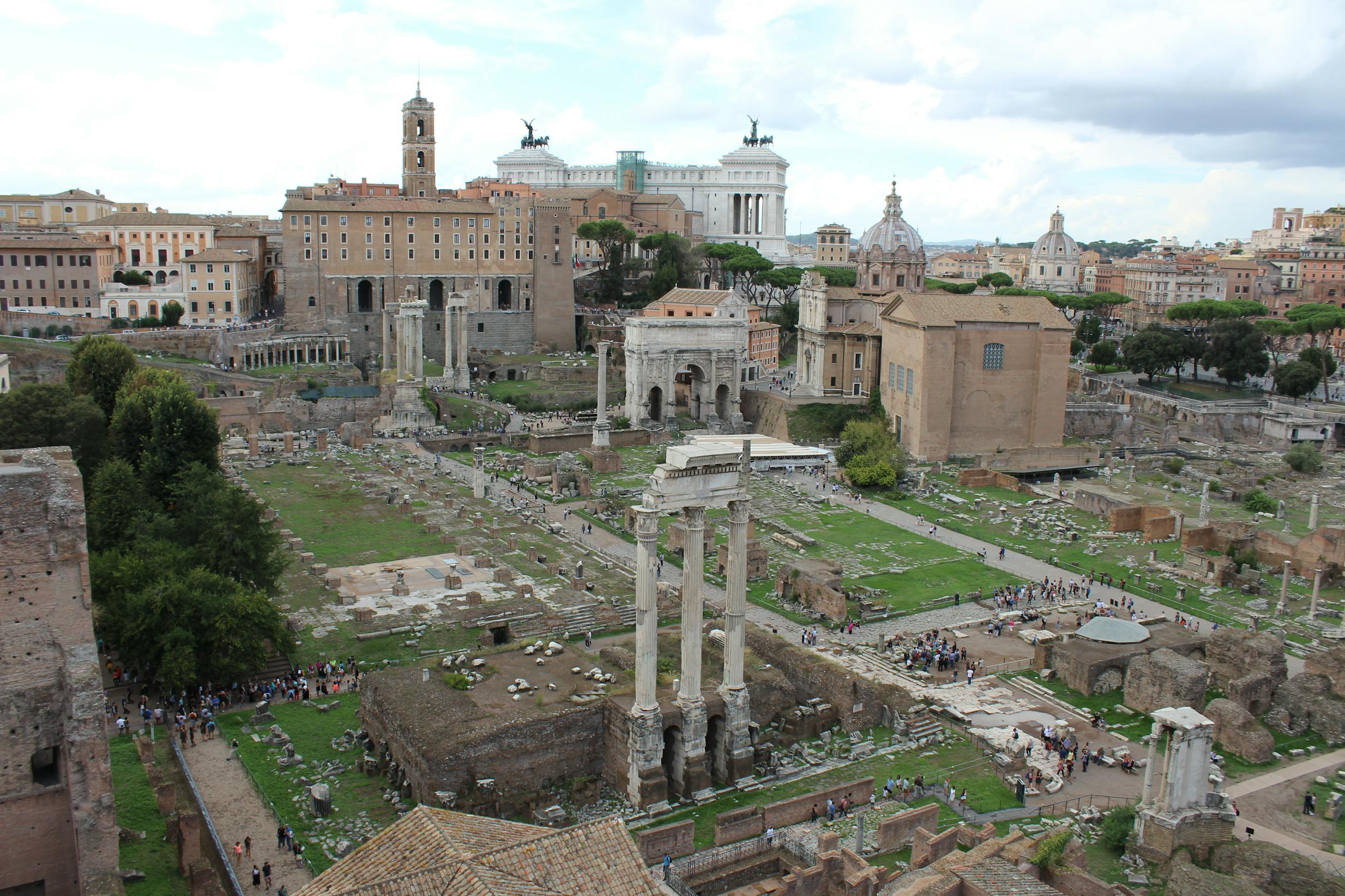 SocialMediaGirls Forum Explore the iconic ruins of the Roman Forum in Rome from a stunning aerial perspective.